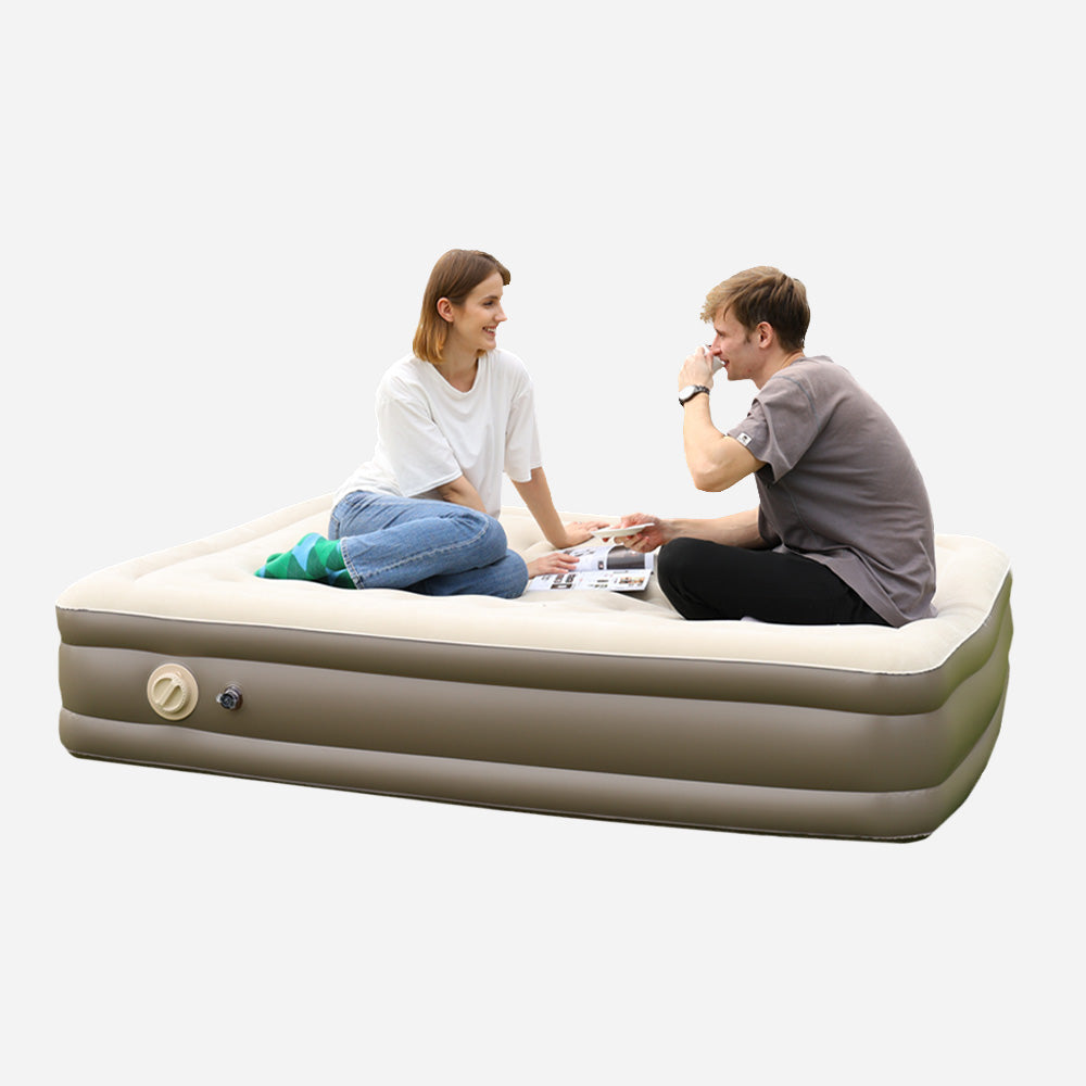 Inflatable store bed